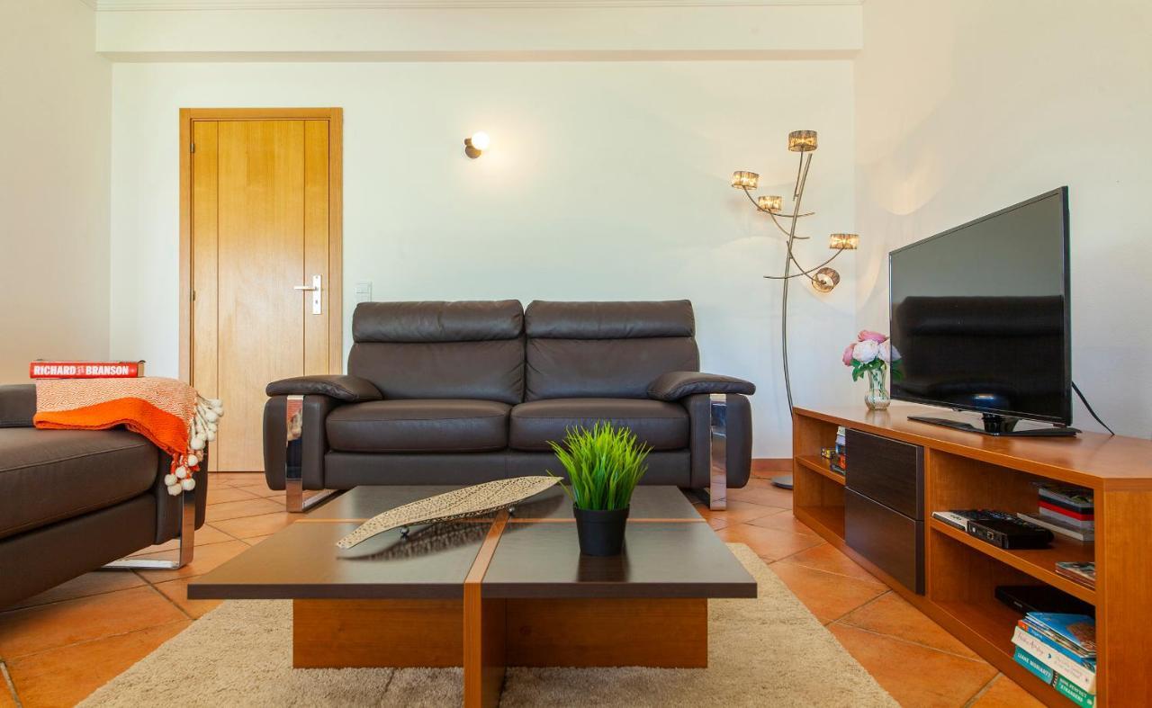 D01 - Orange Grove Villa ลากอส ภายนอก รูปภาพ